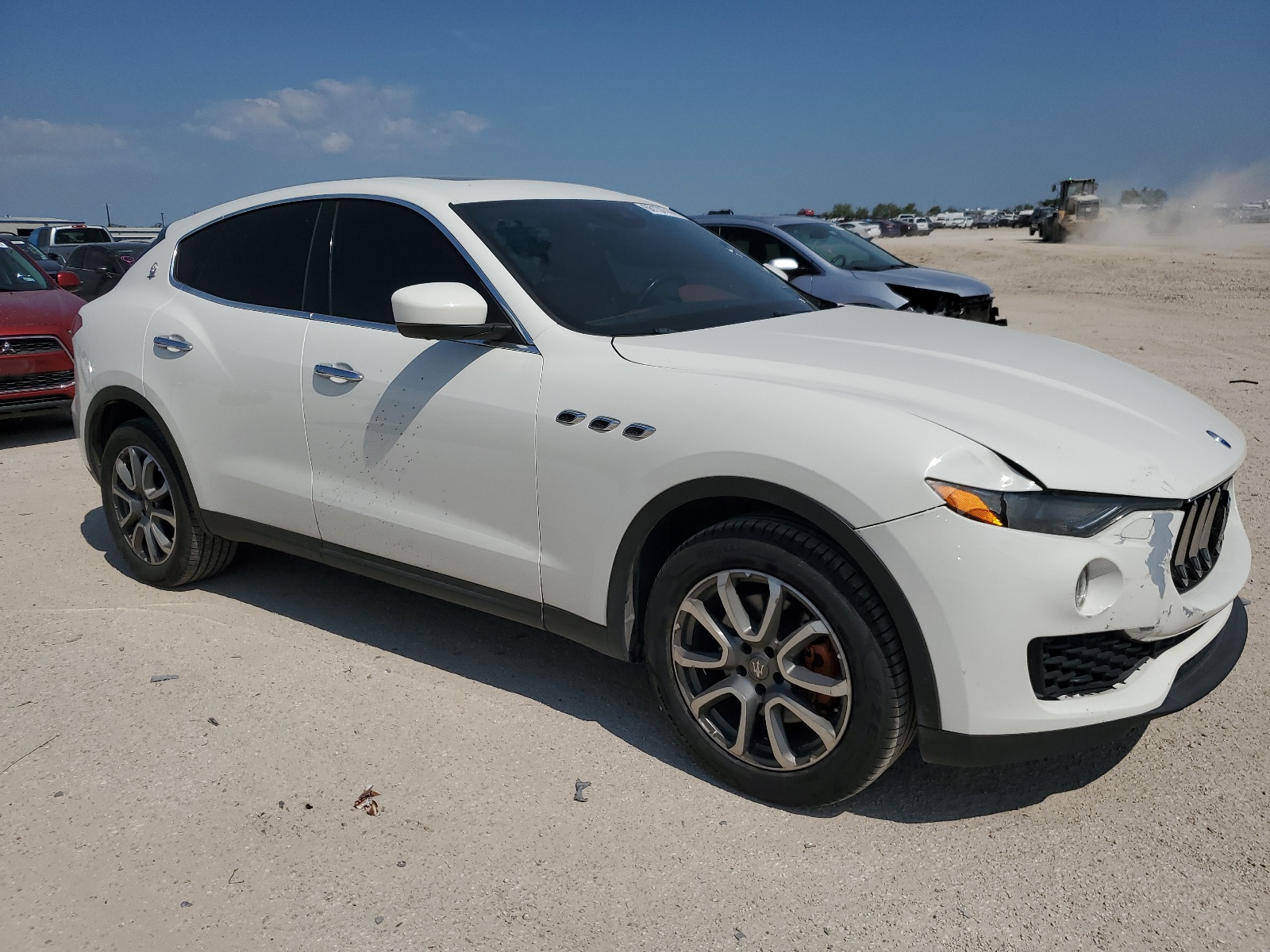 2017 Maserati Levante vin: ZN661XUA7HX257838