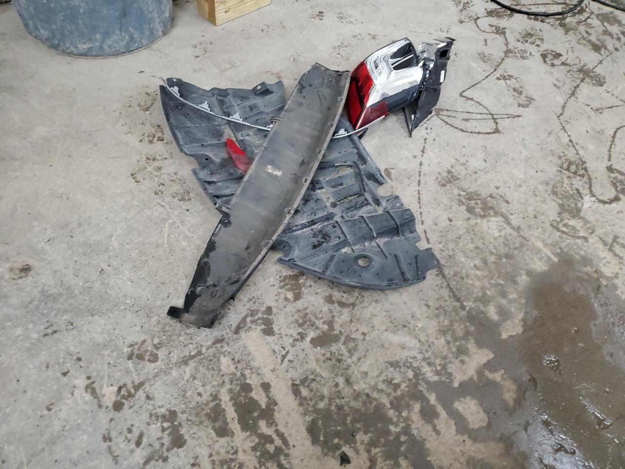 19XFC2F57GE031408 2016 Honda Civic Lx