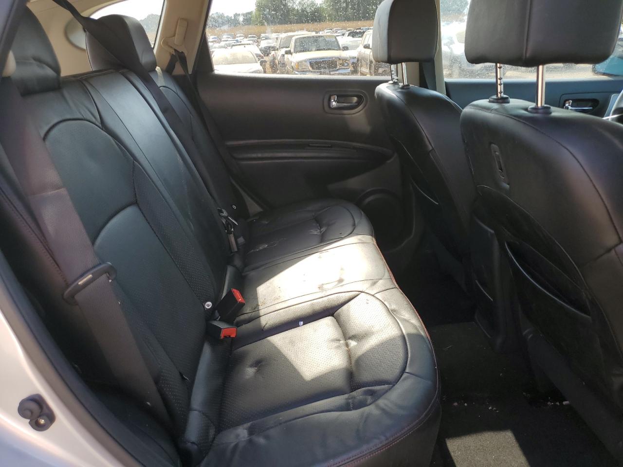 2012 Nissan Rogue - Image 10