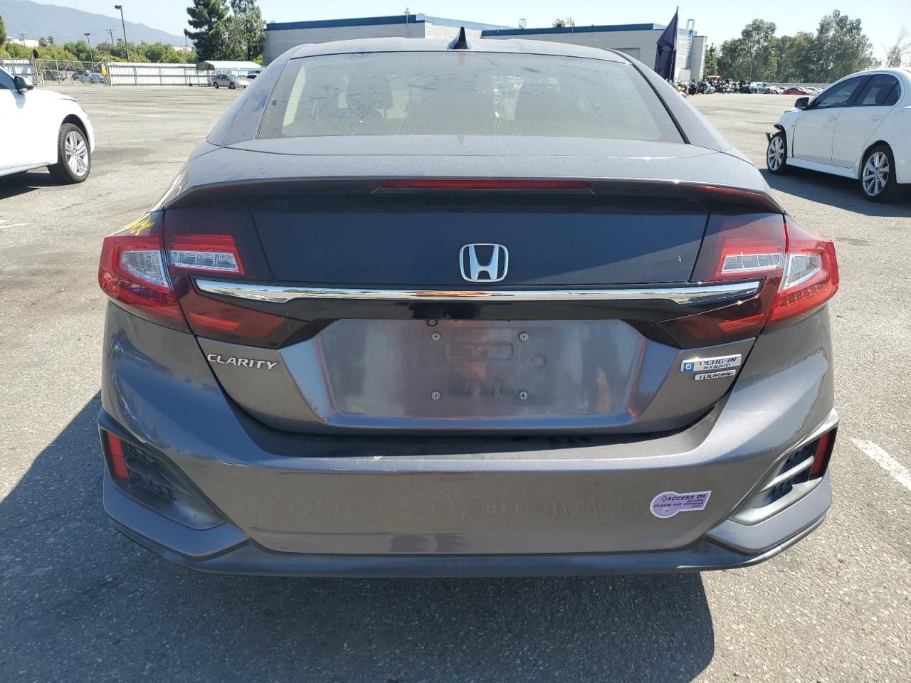 2018 Honda Clarity Touring VIN: JHMZC5F35JC023883 Lot: 69039654