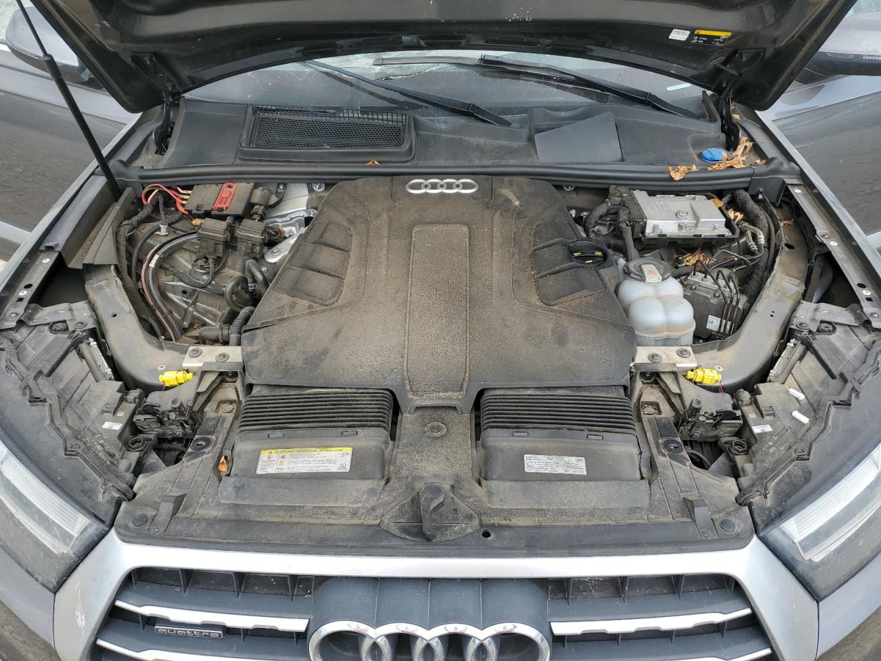 WA1LAAF79KD037297 2019 Audi Q7 Premium Plus