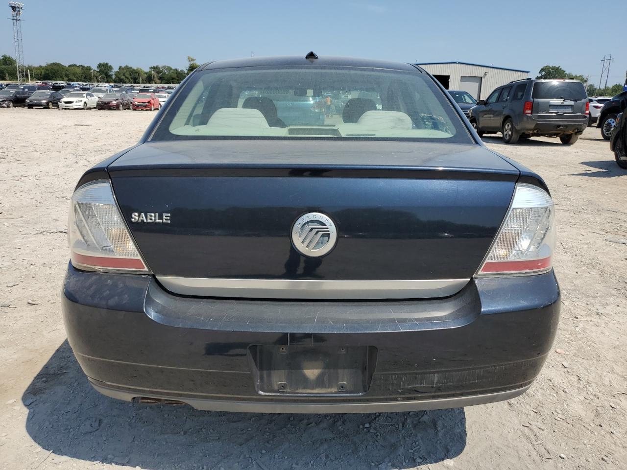 2008 Mercury Sable Luxury VIN: 1MEHM40W38G615002 Lot: 68380924