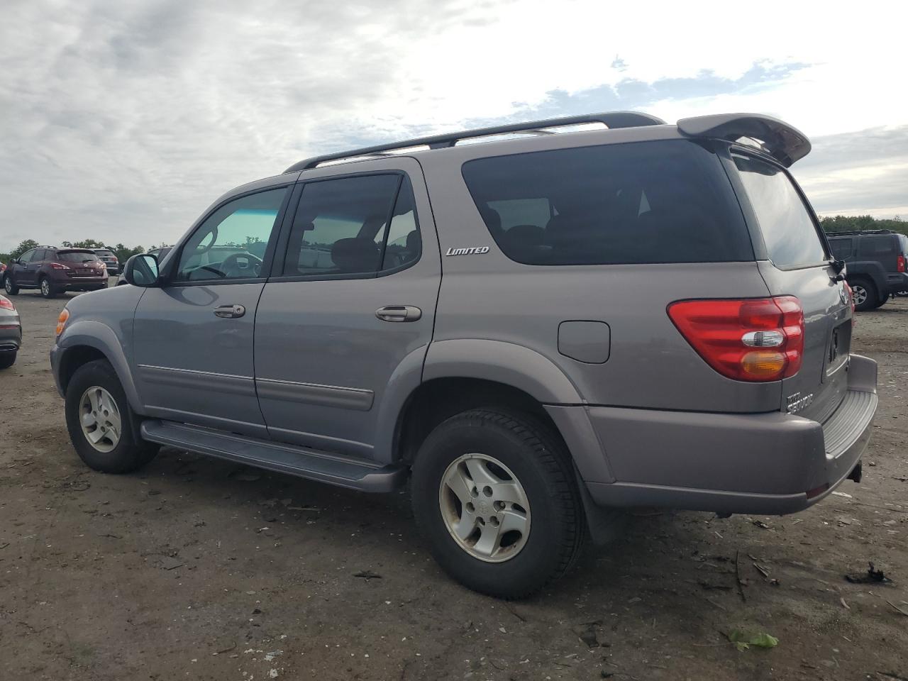 2002 Toyota Sequoia Limited VIN: 5TDBT48A22S121181 Lot: 68103054
