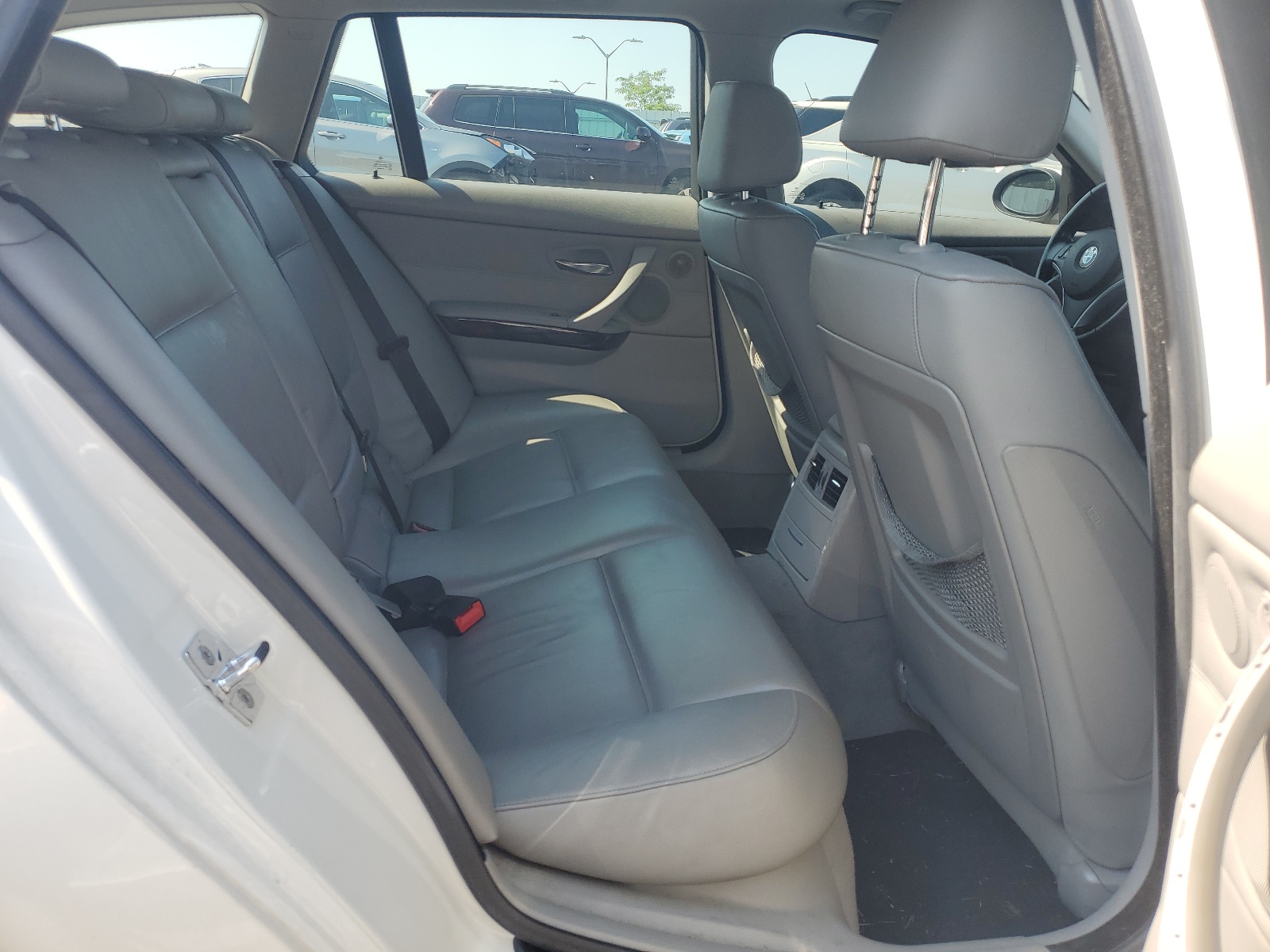 WBAVT73537FZ35675 2007 BMW 328 Xit