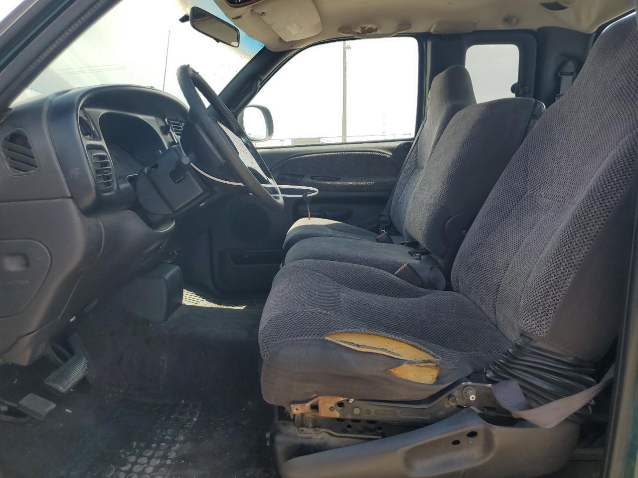 1999 Dodge Ram 1500 VIN: 3B7HC13Y7XG168810 Lot: 66562644