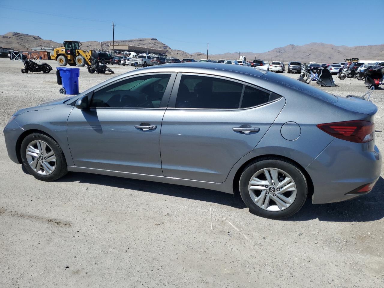 KMHD84LFXKU823821 2019 HYUNDAI ELANTRA - Image 2