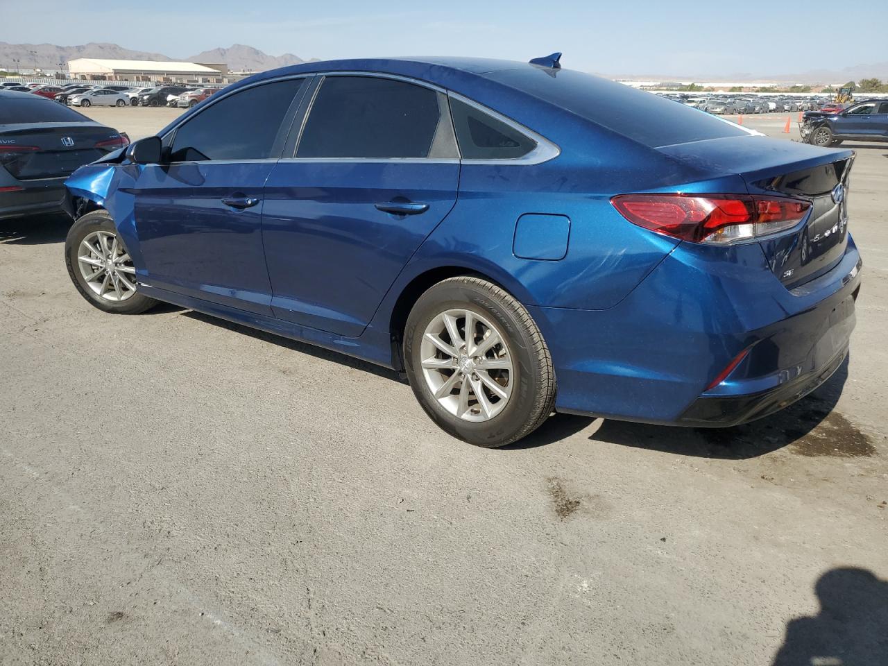 5NPE24AF5KH813785 2019 HYUNDAI SONATA - Image 2