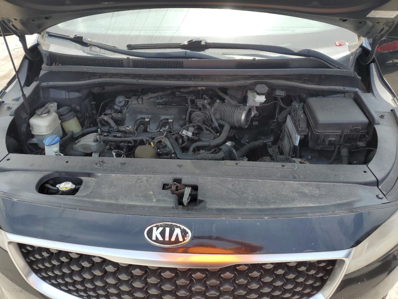 KNDMA5C15F6037969 2015 Kia Sedona L