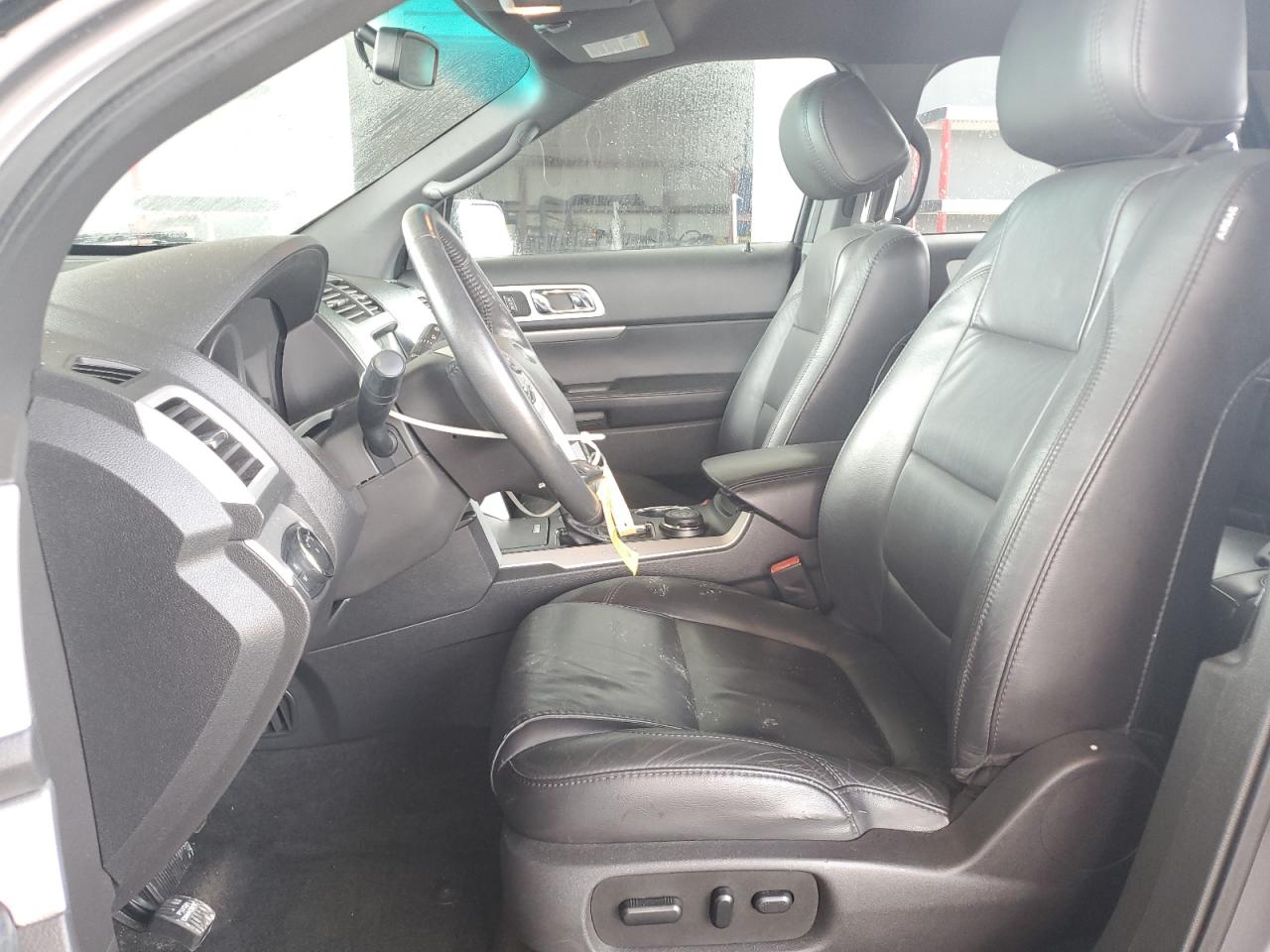 2014 Ford Explorer - Image 7