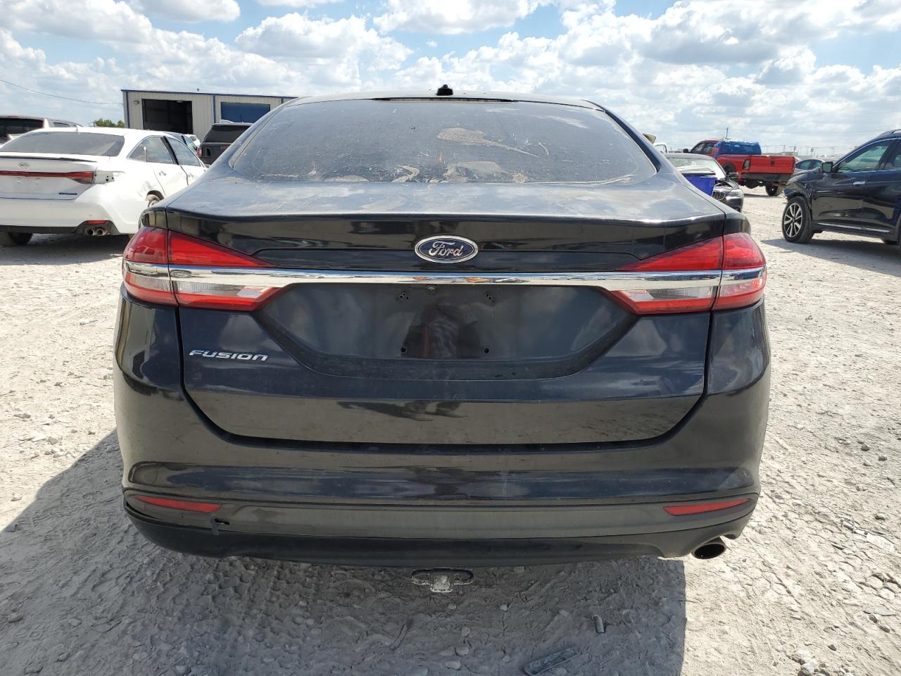 2017 Ford Fusion S VIN: 3FA6P0G76HR393464 Lot: 69329494