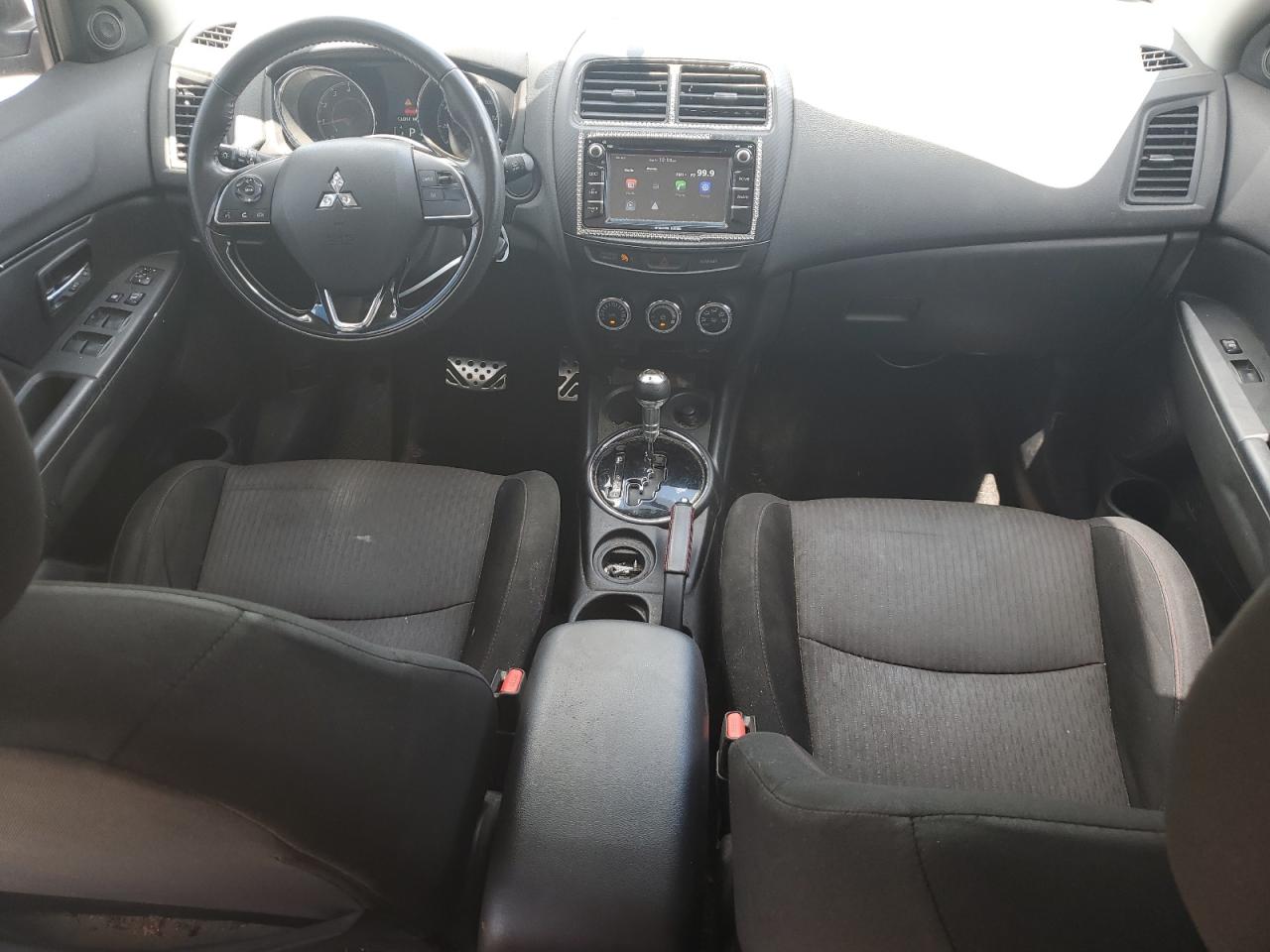 JA4AP3AU9HZ033261 2017 Mitsubishi Outlander Sport Es