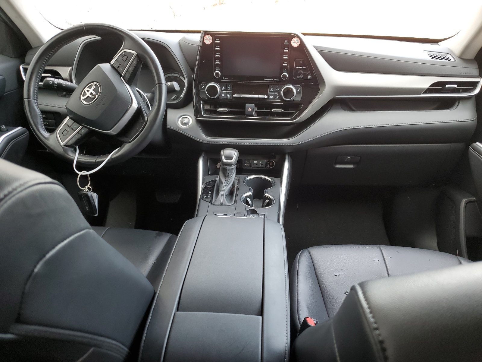 5TDGZRAHXNS094096 2022 Toyota Highlander Xle