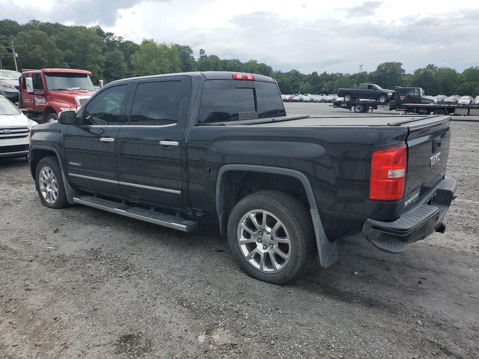 2014 GMC Sierra K1500 Denali vin: 3GTU2WEJ2EG389405