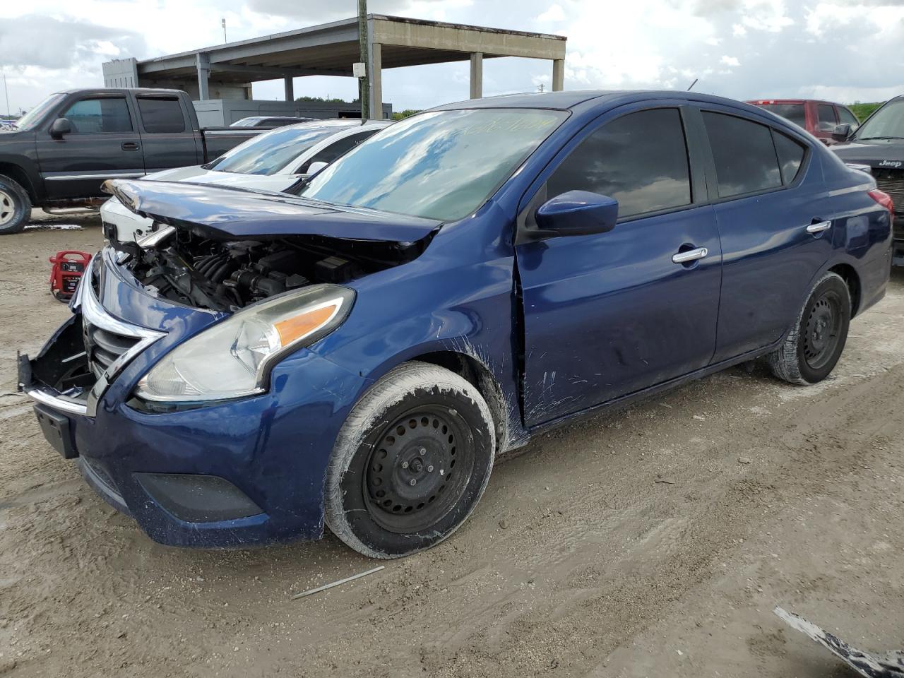 3N1CN7AP8KL840863 2019 Nissan Versa S