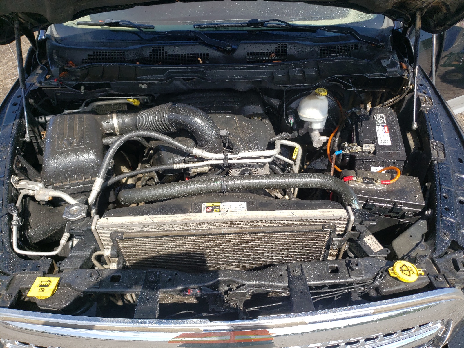 1C6RR6NT0DS562310 2013 Ram 1500 Laramie