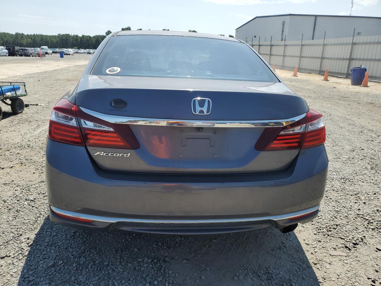 2017 Honda Accord Lx VIN: 1HGCR2F33HA075203 Lot: 68210644