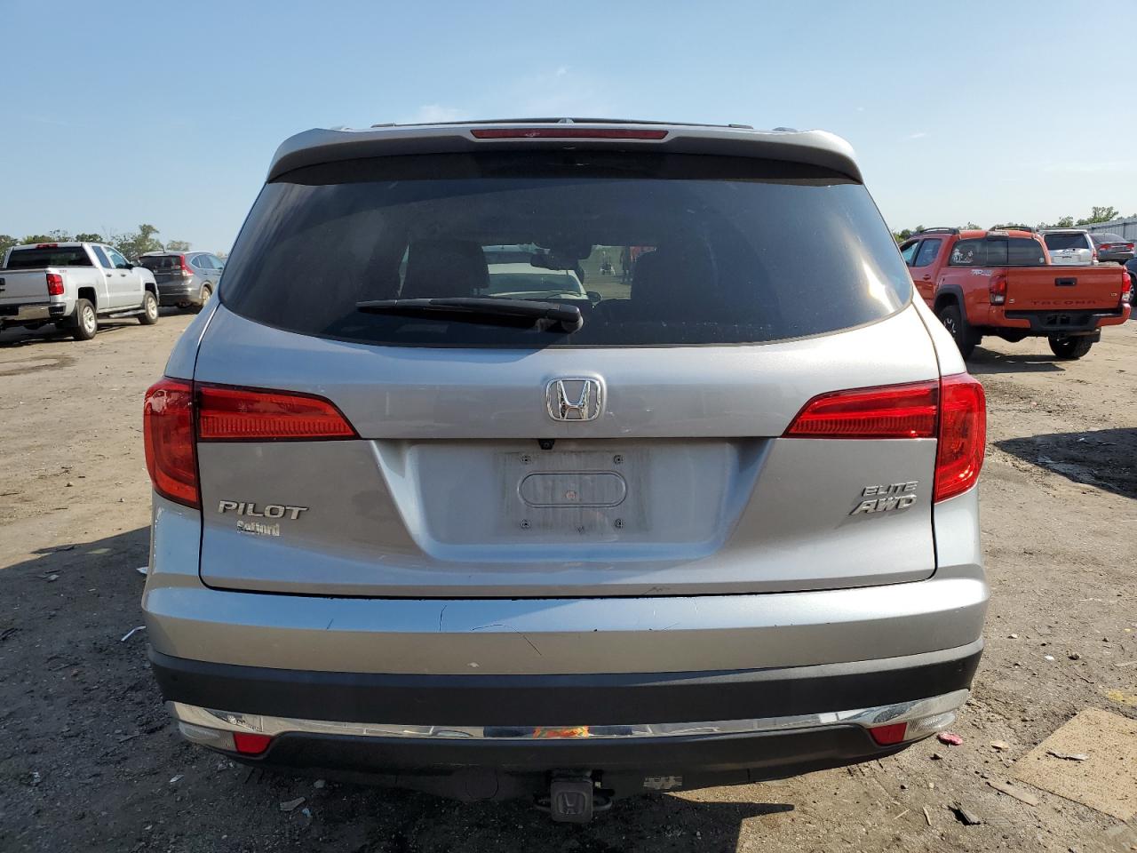 5FNYF6H03HB094445 2017 Honda Pilot Elite