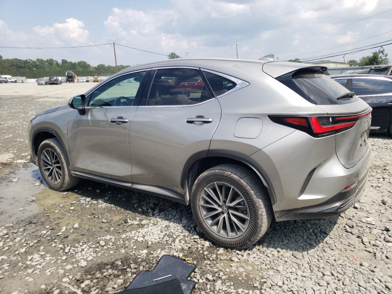 2T2GGCEZ0RC049068 2024 LEXUS NX - Image 2