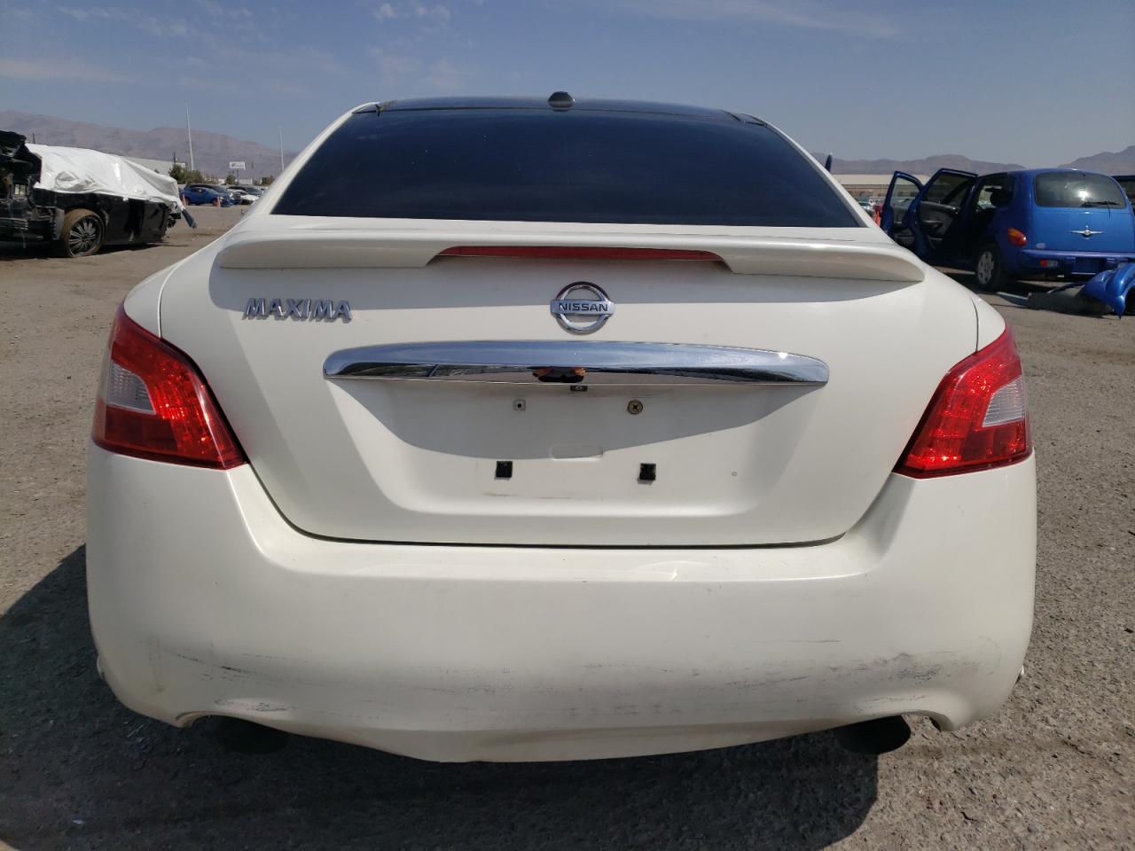 2010 Nissan Maxima - Image 6