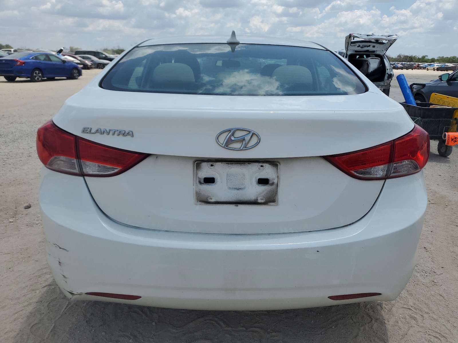 5NPDH4AEXDH390965 2013 Hyundai Elantra Gls