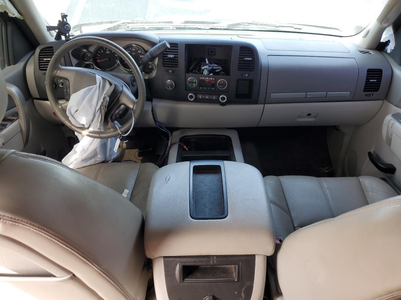2013 Chevrolet Silverado - Image 8