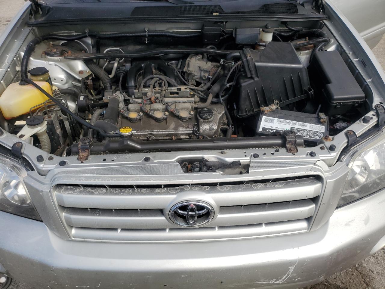 JTEEP21A450071998 2005 Toyota Highlander Limited