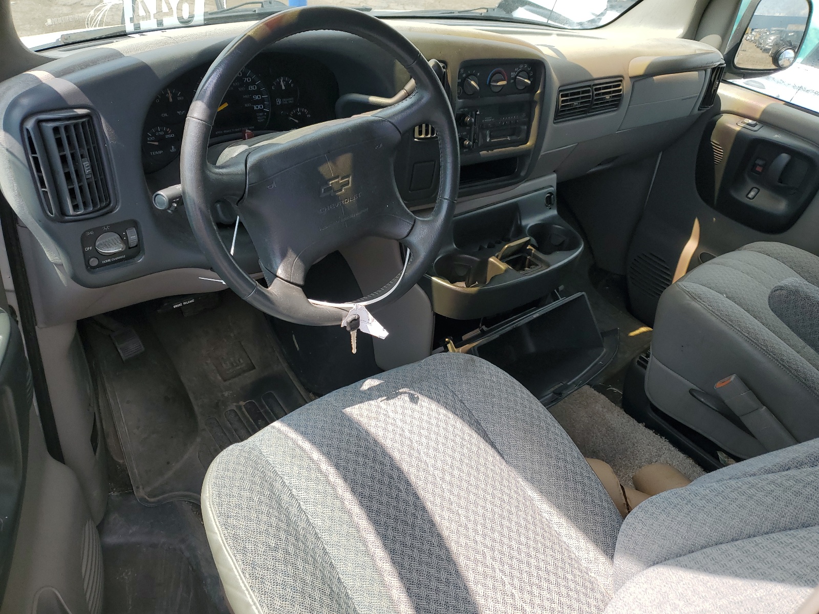 1GAHG39R8V1093930 1997 Chevrolet Express G3500