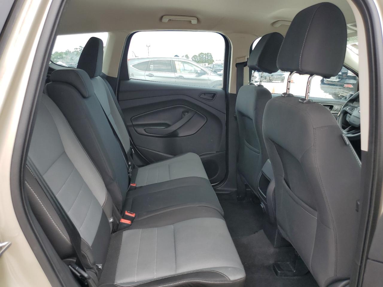 2017 Ford Escape - Image 11