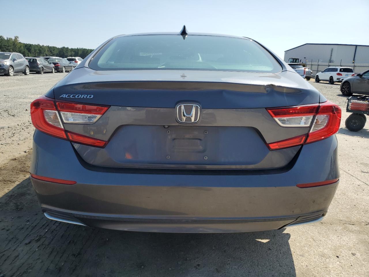 1HGCV1F11JA007136 2018 Honda Accord Lx