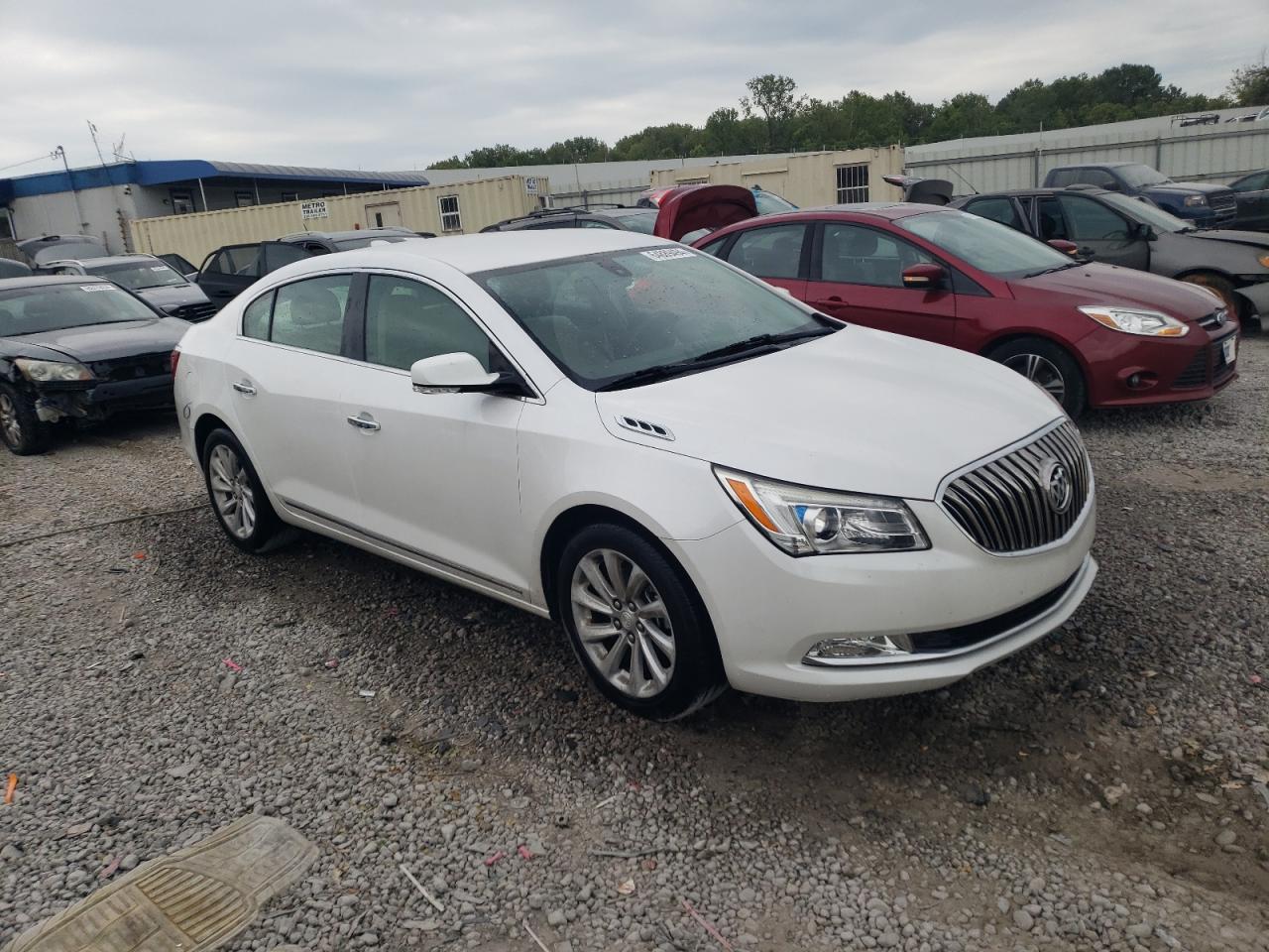 1G4GB5G38GF143268 2016 Buick Lacrosse