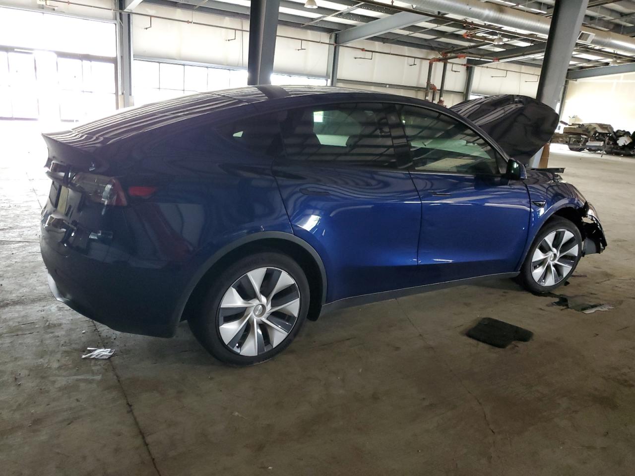 5YJYGDEE0LF032446 Tesla Model Y  3