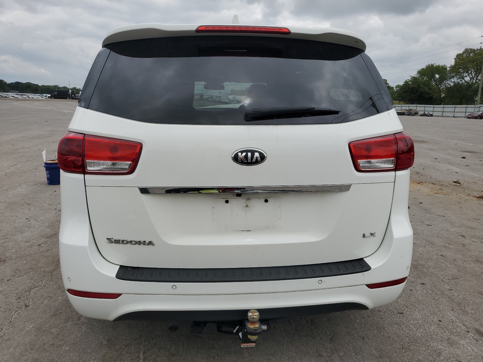 KNDMB5C1XH6308086 2017 Kia Sedona Lx