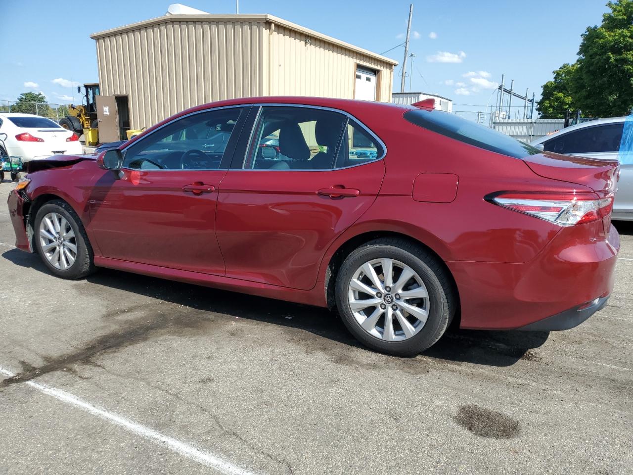 4T1B11HK6KU290012 2019 TOYOTA CAMRY - Image 2