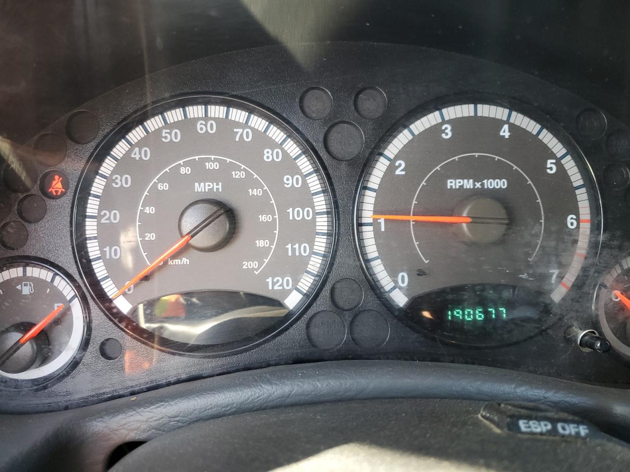 2006 Jeep Liberty (North America) - Image 9