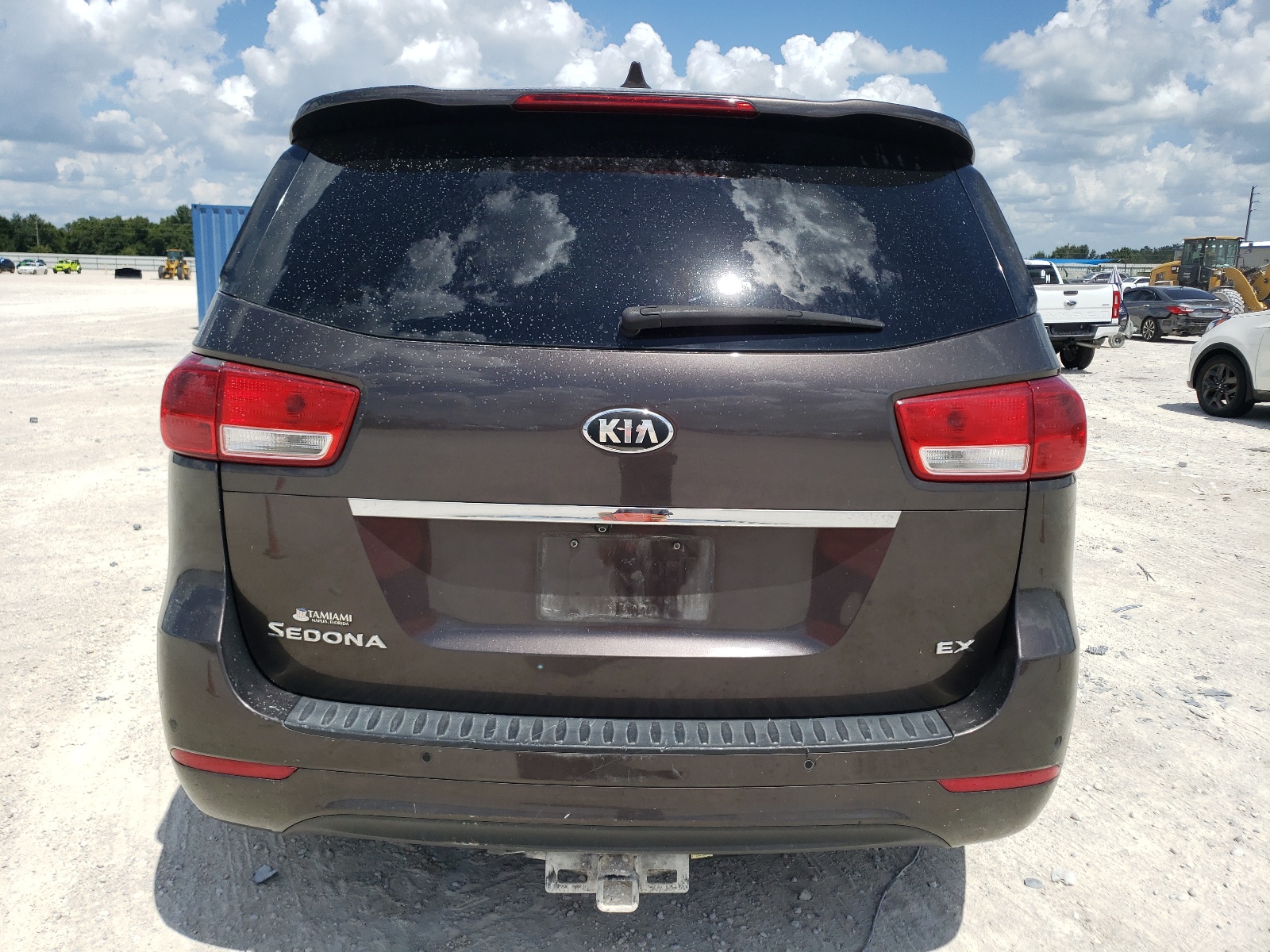 KNDMC5C13J6394621 2018 Kia Sedona Ex