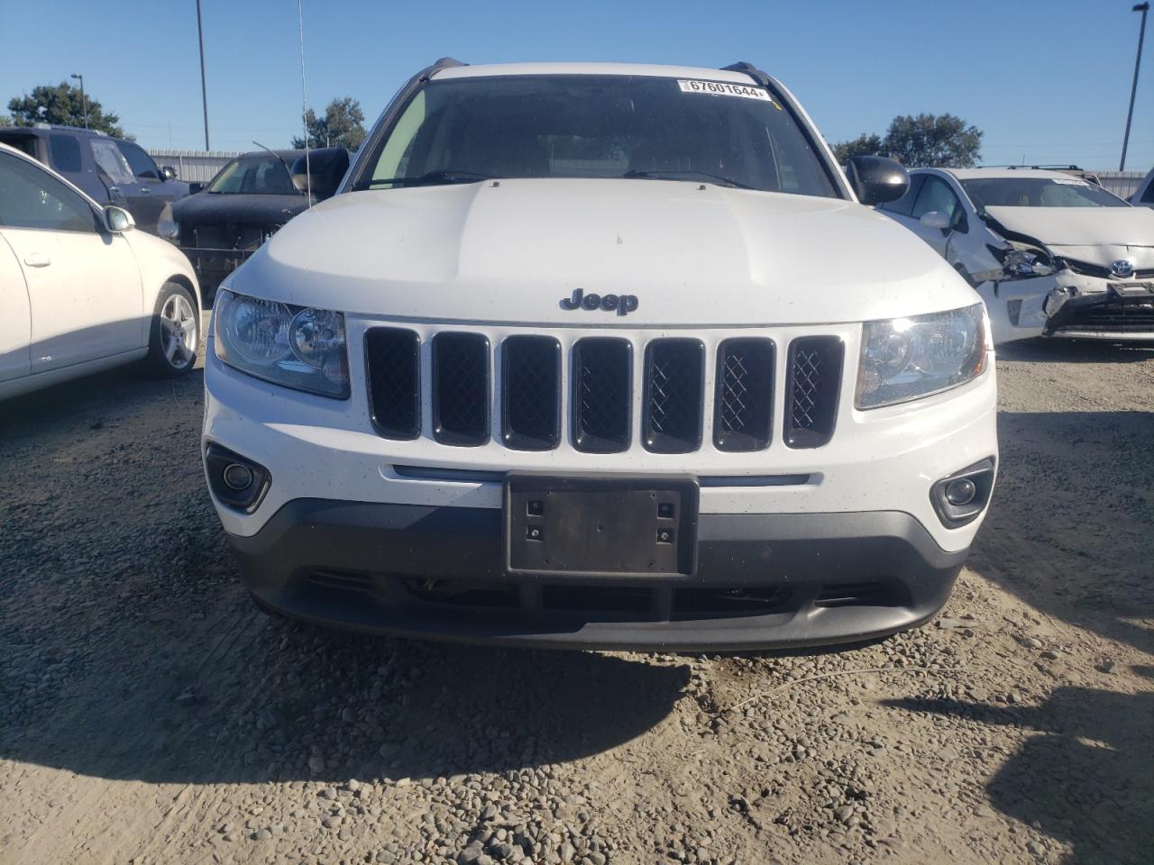 2015 Jeep Compass Sport VIN: 1C4NJCBA9FD335172 Lot: 67601644