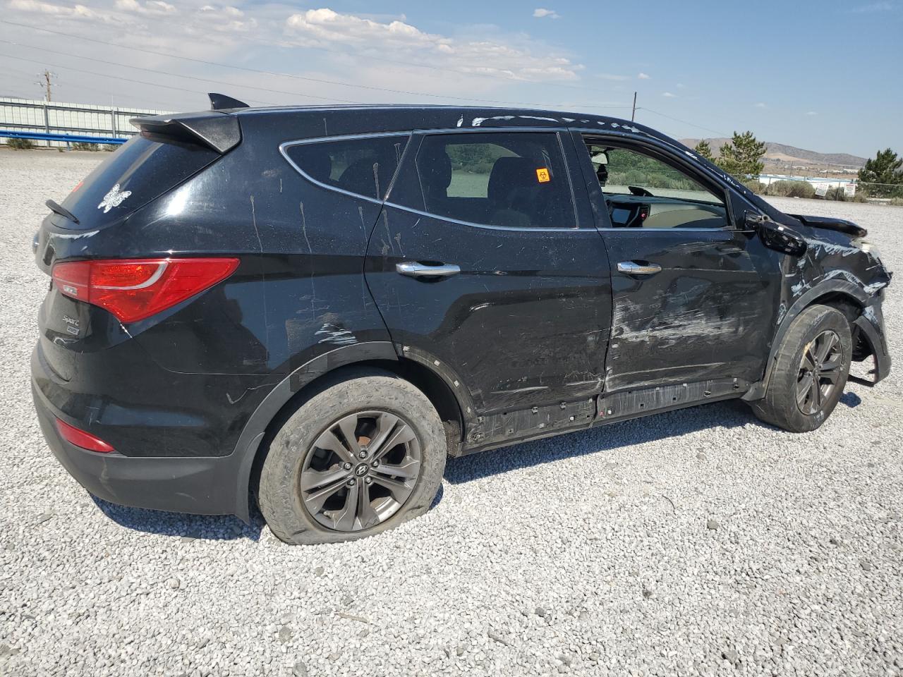 2015 Hyundai Santa Fe - Image 3