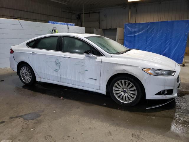 Седаны FORD FUSION 2013 Белы