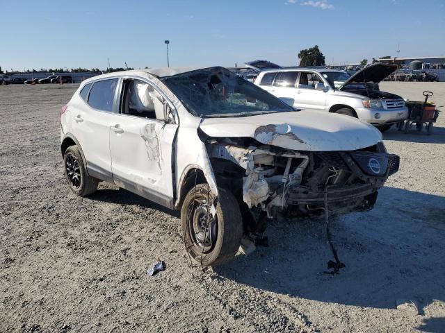  NISSAN ROGUE 2018 White