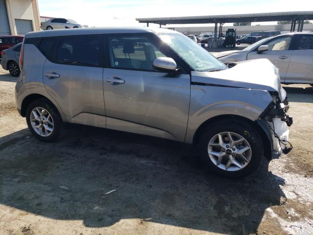 KNDJ23AU8R7913756 Kia Soul LX 4