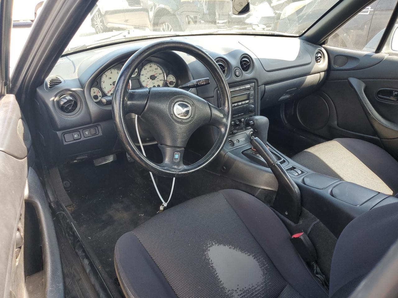 JM1NB353610201438 2001 Mazda Mx-5 Miata Base