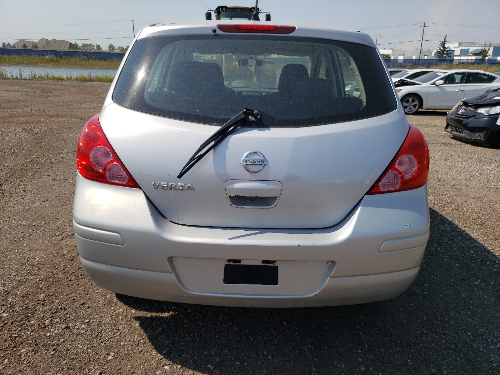 3N1BC1CPXBL370184 2011 Nissan Versa S