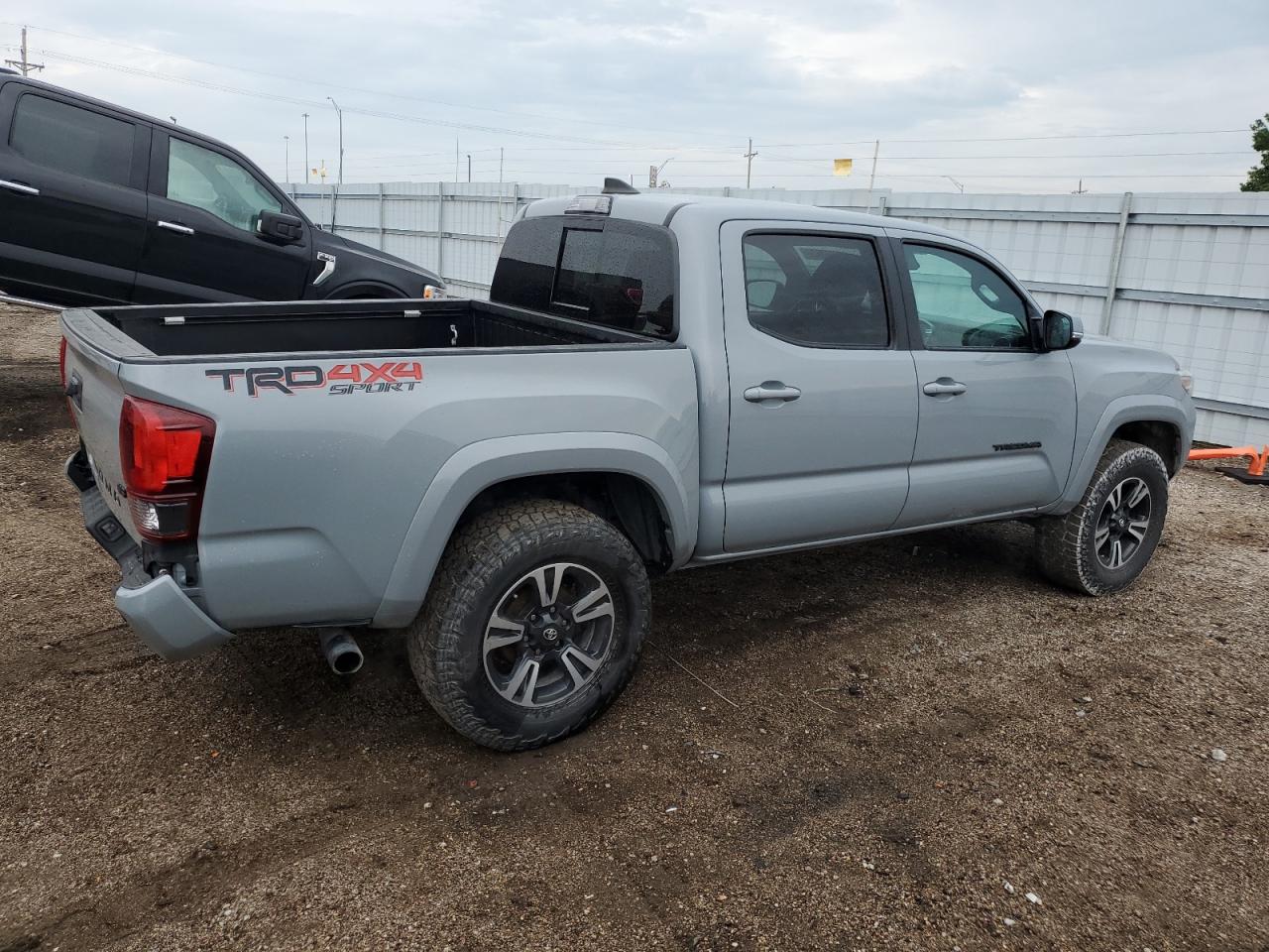 3TMCZ5AN2KM281826 2019 Toyota Tacoma Double Cab