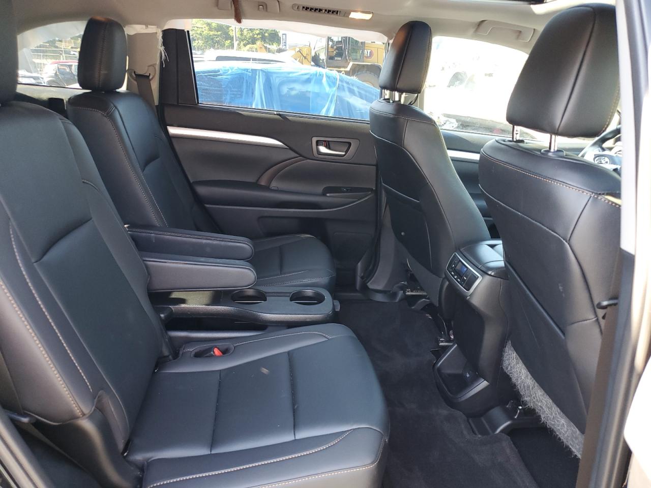 2019 Toyota Highlander Se VIN: 5TDJZRFH1KS948306 Lot: 67078364