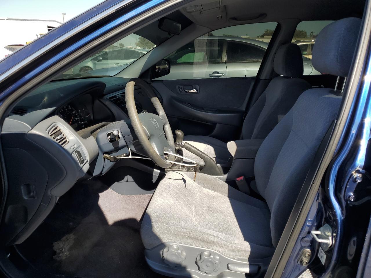 JHMCG65571C018252 2001 Honda Accord Lx