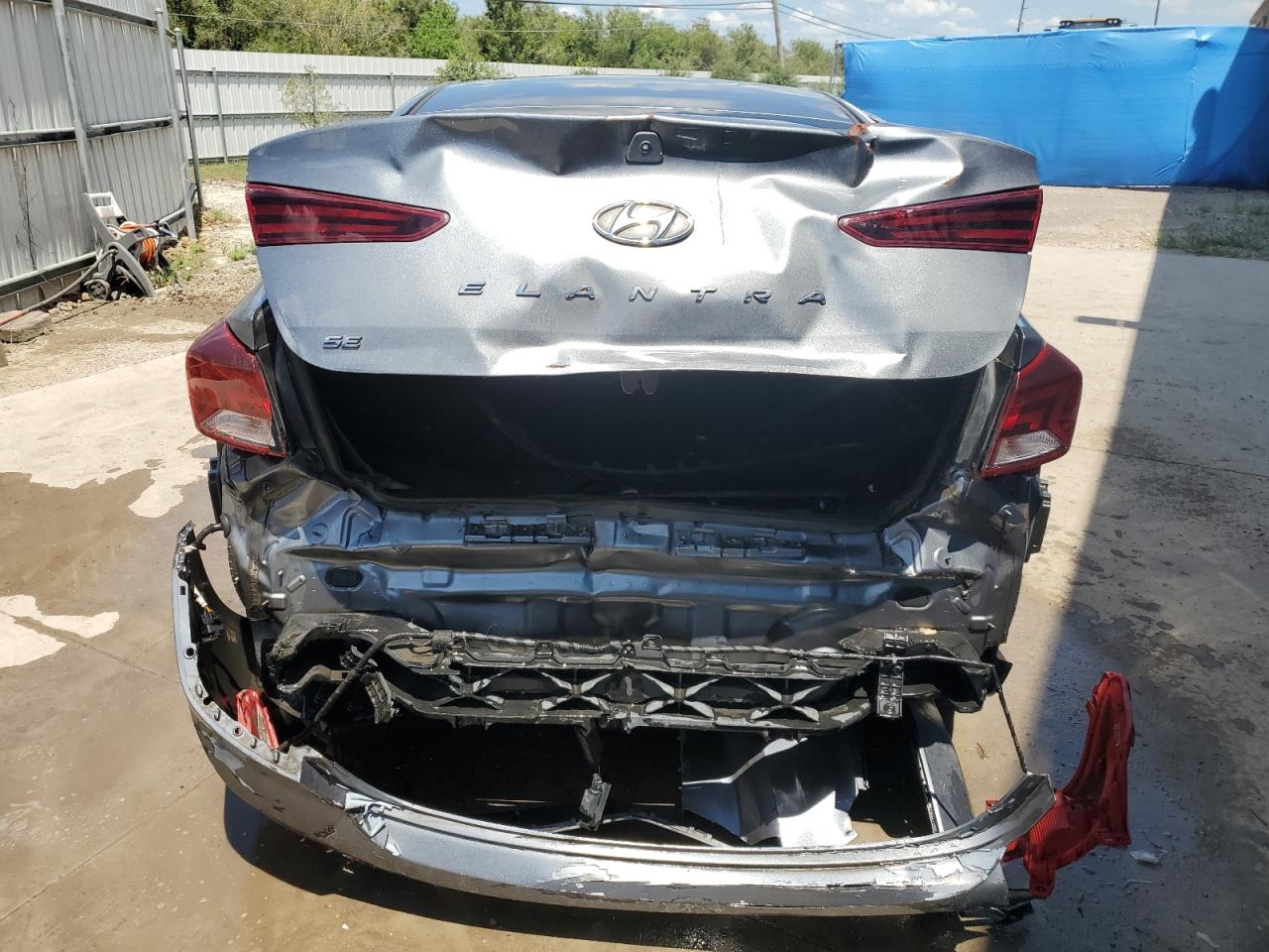 2019 Hyundai Elantra Se VIN: KMHD74LF0KU833633 Lot: 71697354