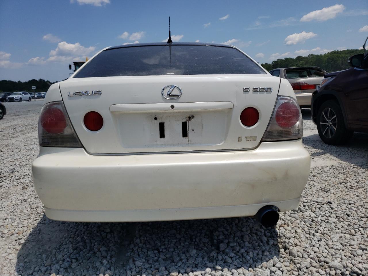 2001 Lexus Is 300 VIN: JTHBD182810008811 Lot: 65976704