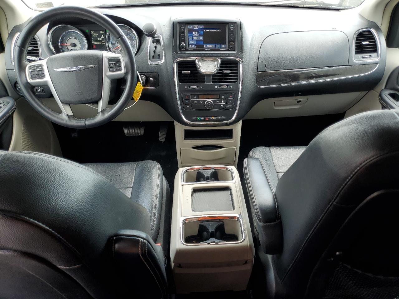 2016 Chrysler Town & Country Touring VIN: 2C4RC1BG2GR290272 Lot: 69168124