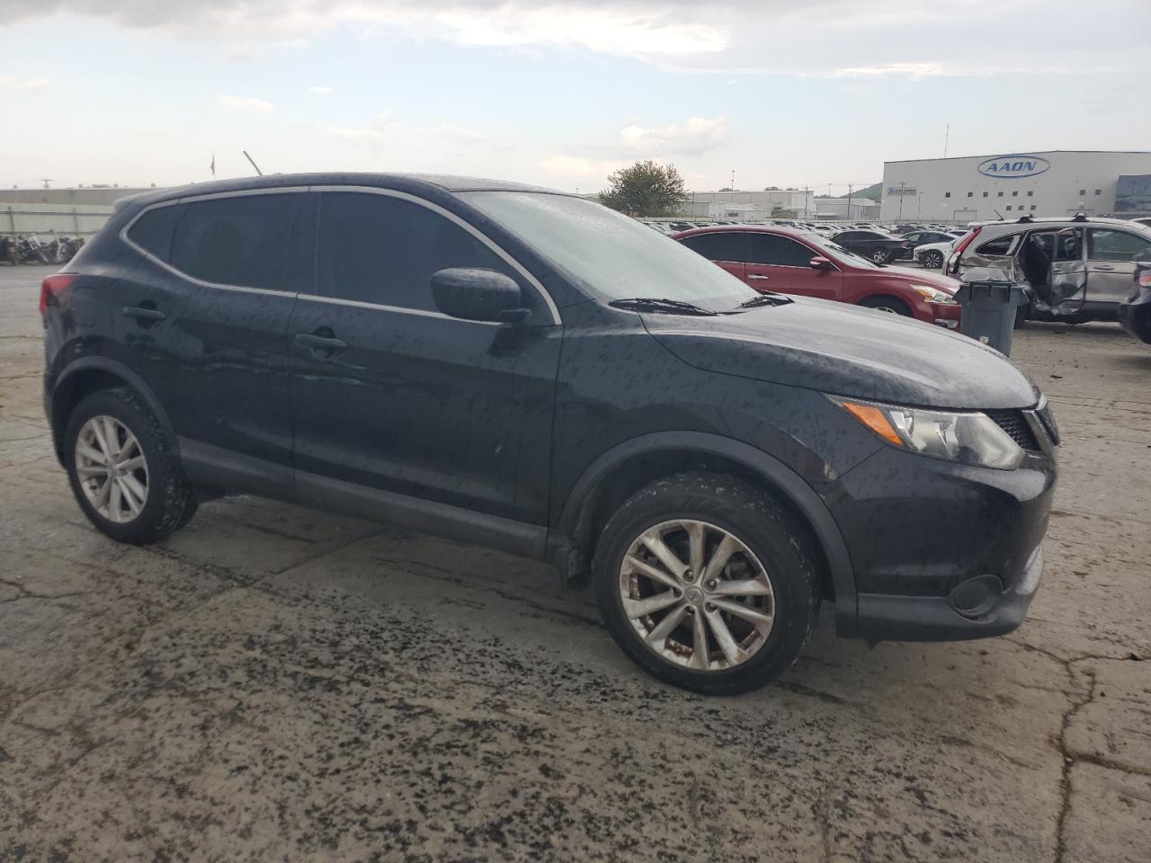 2018 Nissan Rogue - Image 4