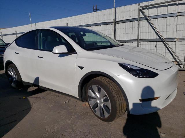 7SAYGAEE5RF010615 Tesla Model Y  4